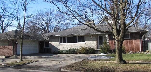 1st image of 505 Fairview Cir