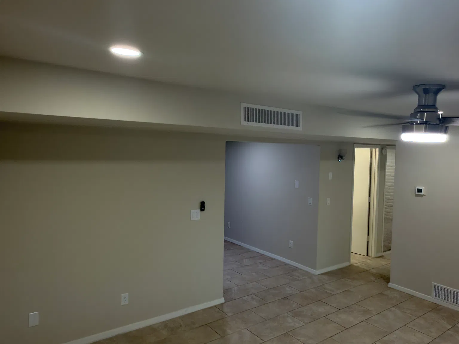 2 bed, 850 sqft, $1,200 — Photo 2