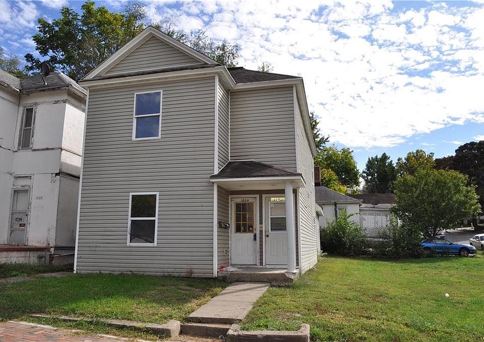 1st image of 1604A E Jules St