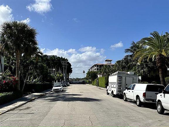 5th image of 250 Seminole Ave APT 5