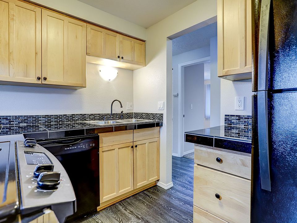 Carriage EstatesCCM3130S 10305 SW Wilsonville Rd Wilsonville OR