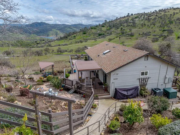 9428 Coronado Dr, La Grange, CA 95329
