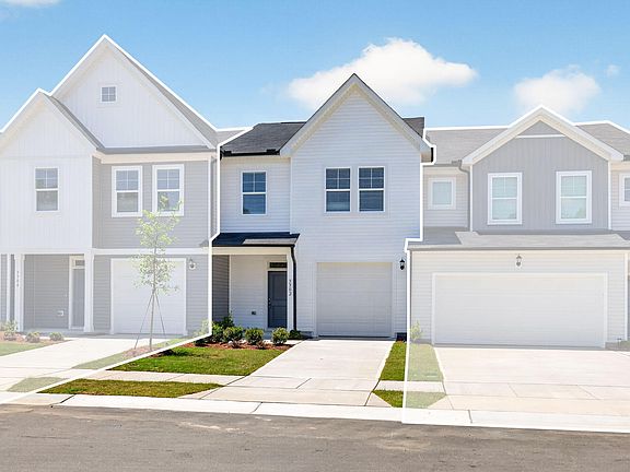 4th image of 3302 Bailey Lake Dr