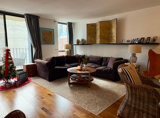 70 W Huron St APT 1304, Chicago, IL 60654