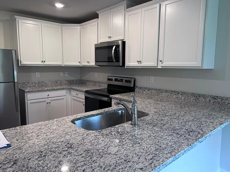 9409 Creedmore Hills Dr — Photo 11