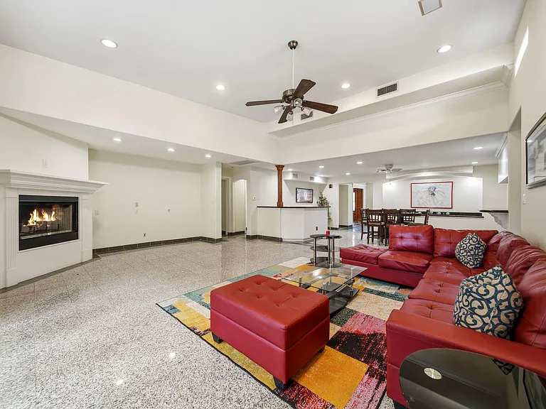 11730 Denise Dr — Photo 29