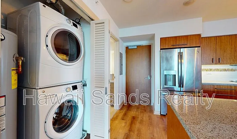 555 South St #2709 — Photo 9