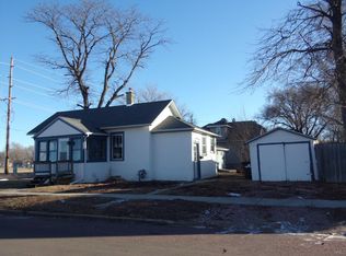 1122 N Lawler St, Mitchell, SD 57301