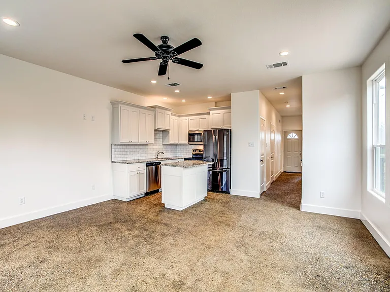 117 Dealva Ct — Photo 21