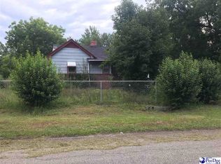 809 S Dargan St, Darlington, SC 29532