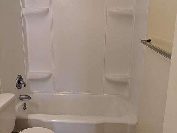 2nd image of 2528 South St APT 4