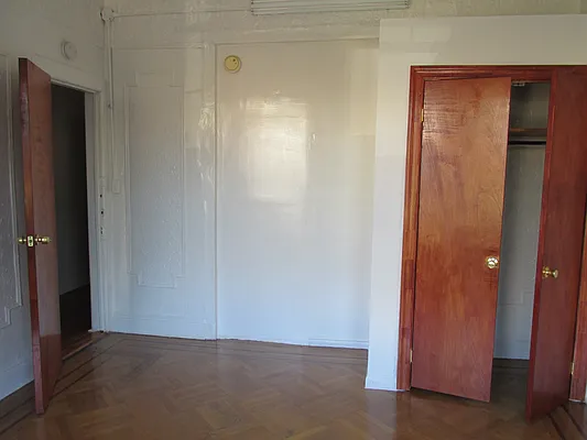 Rented by Windsor Homes Realty Corp | media 11