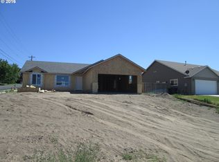 103 SW Cottonwood Dr, Hermiston, OR 97838