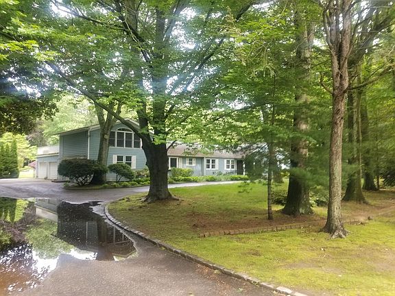 2nd image of 692 Donna Dr