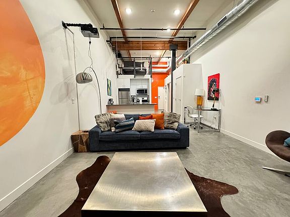 2nd image of 401 N Bush St #218