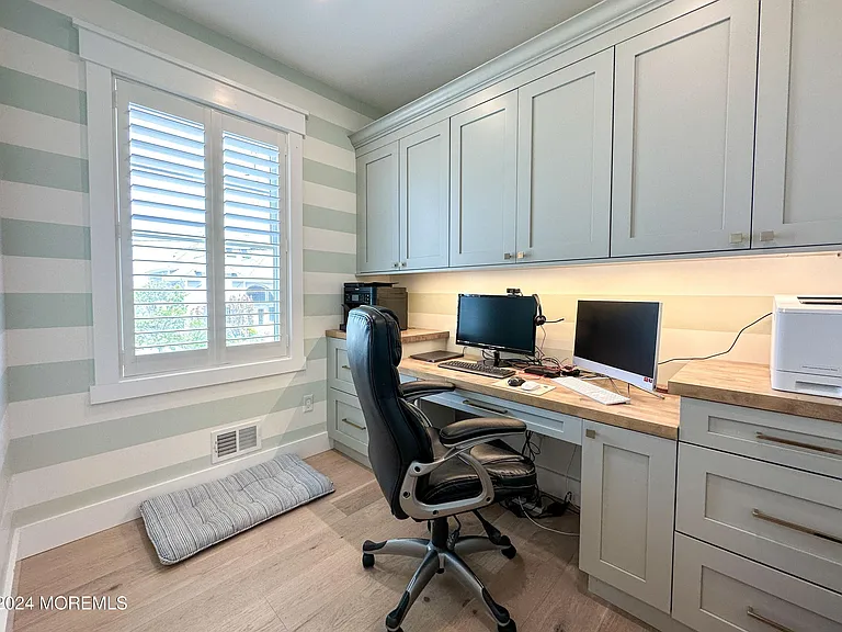 520 Normandy Dr #WKLY SUMMER RENTAL — Photo 25