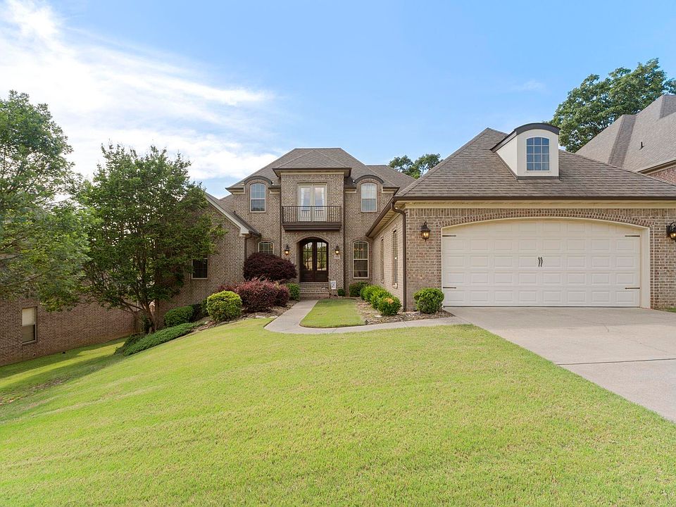 1st image of 152 Blackburn Dr