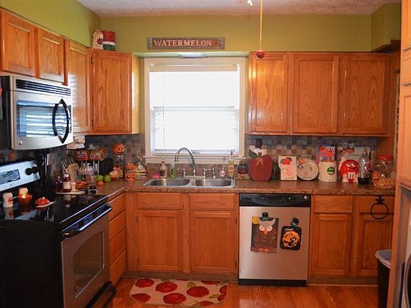 4th image of 2297 Allen Dr