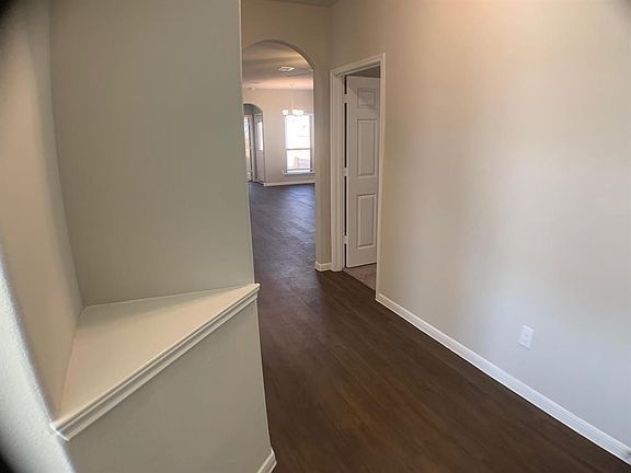 4th image of 2121 Windy Grove Dr