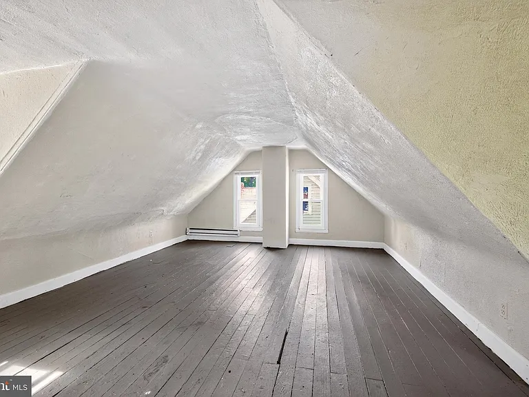 40 S Governors Ave #3 — Photo 21