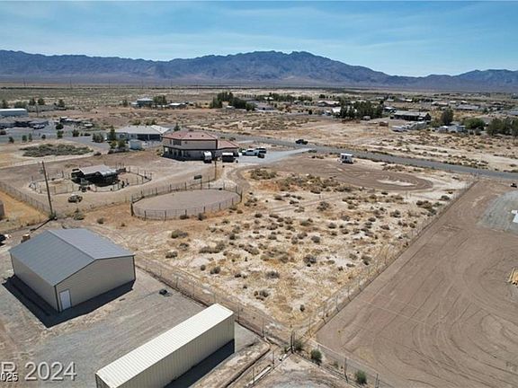 4th image of 3791 S Tumbleweed Ave
