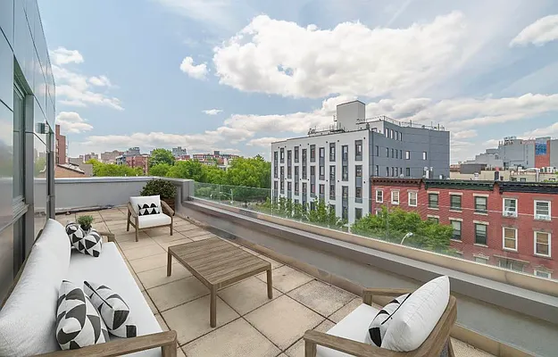 Rented by Platinum Properties | media 10