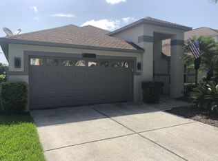19325 Seacove Dr, Lutz, FL 33558