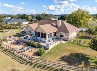212 ANTLER CIR, Bandera, TX 78003
