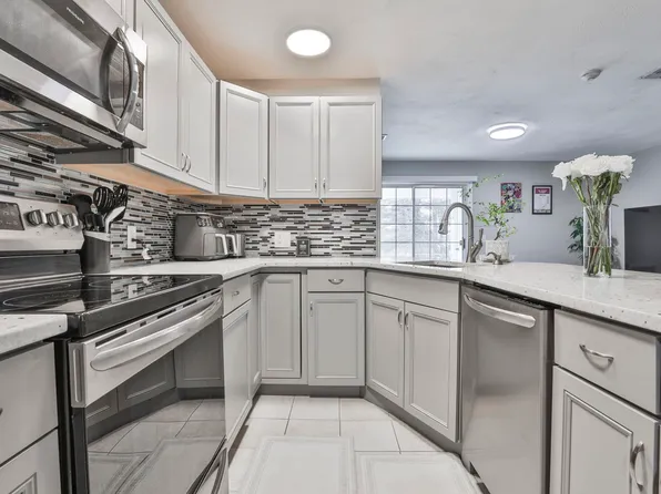 28 James Street #13, Milford, NH 03055