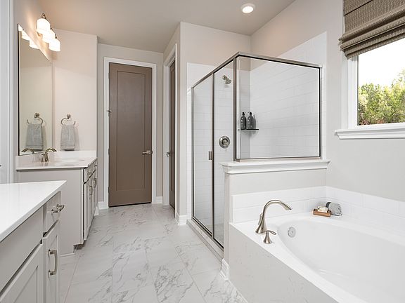 Austin Point - Katy Interior Image 6