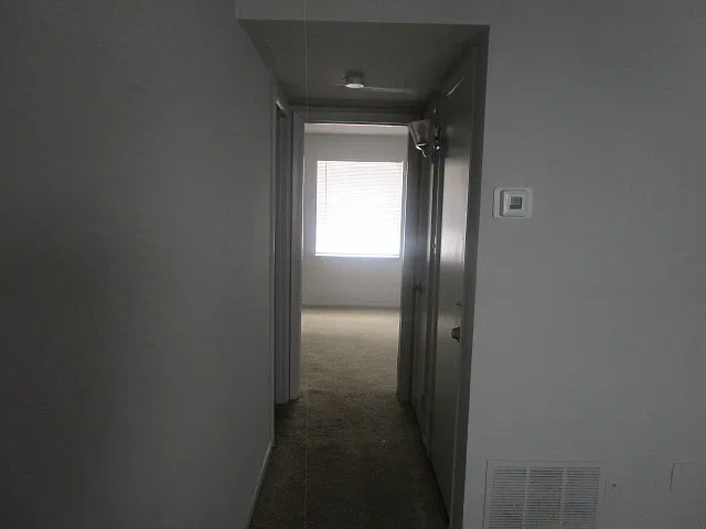 1 bed, 850 sqft, $1,050 — Photo 4
