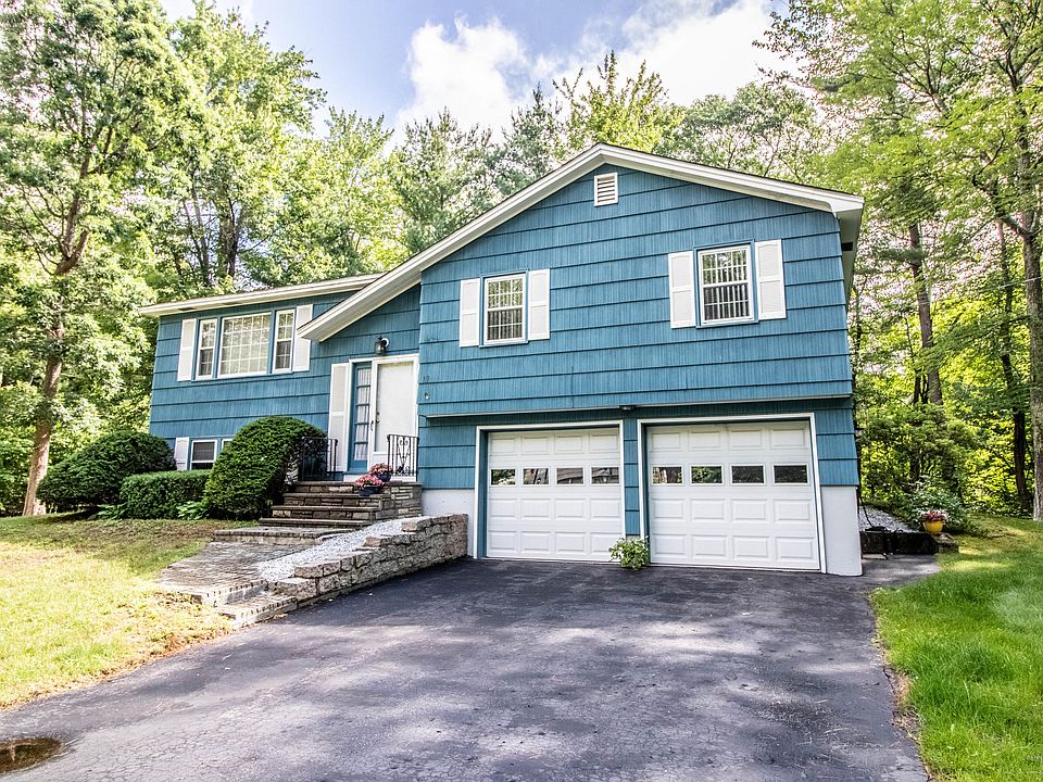 1st image of 19 Wildwood Dr