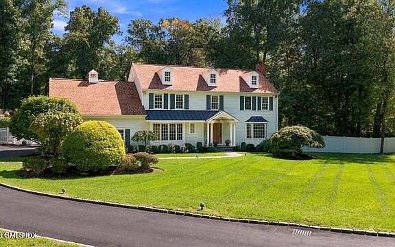 3rd image of 50 Londonderry Dr