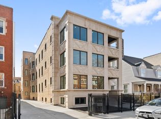 743 W Bittersweet Pl #101/201, Chicago, IL 60613