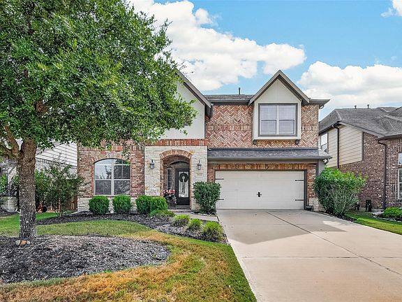 3rd image of 3527 Chestnut Grove Ln
