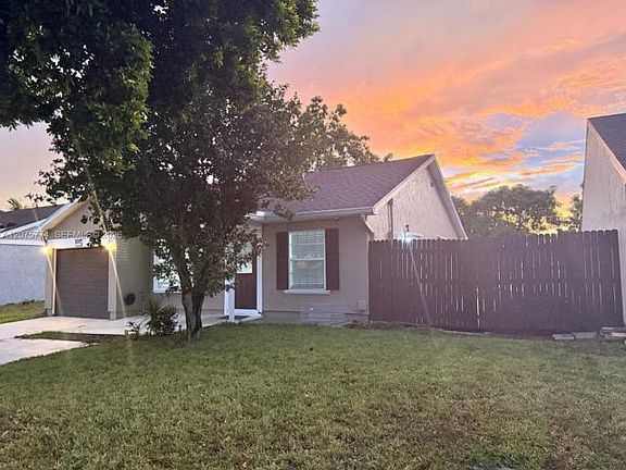 5th image of 22979 Sandalfoot Blvd