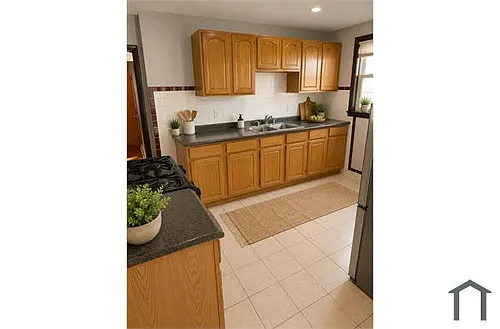 148 Talbot Ave #2 Photo 1