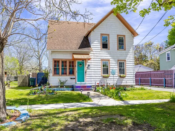 52 Clayton St, Rochester, NY 14612