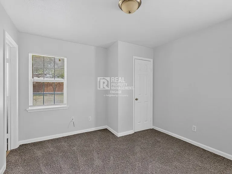 4525 Hunter St — Photo 19