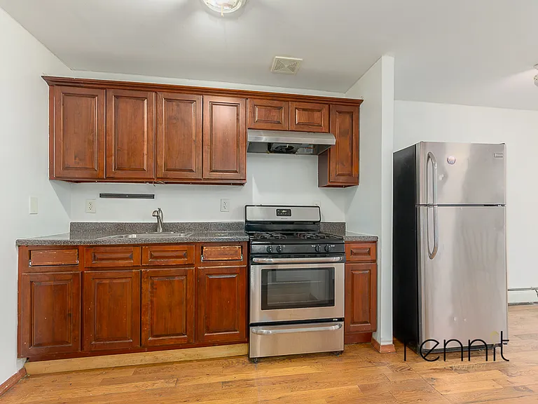 1168 Putnam Ave #PRIVATE-BACKYARD — Photo 5