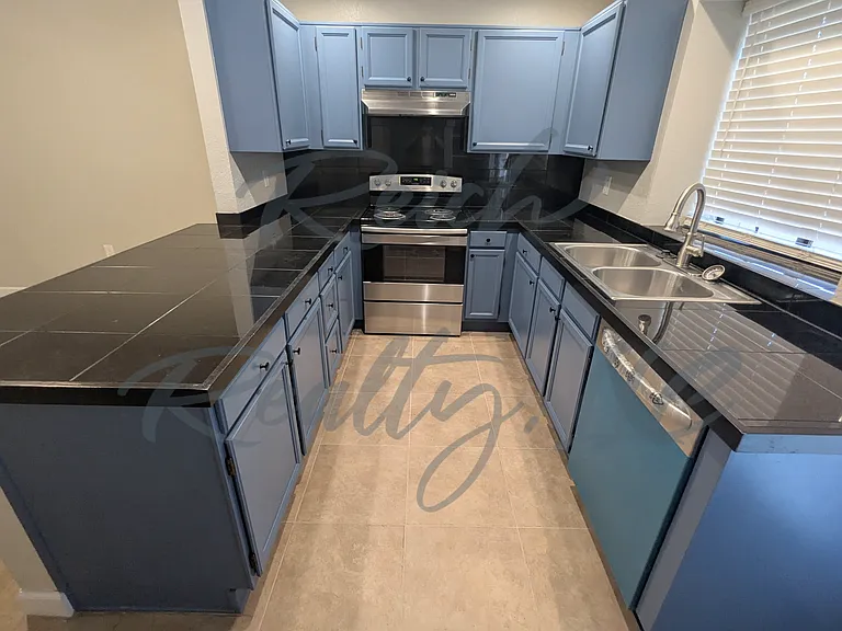 921 W University Dr #1107 — Photo 13