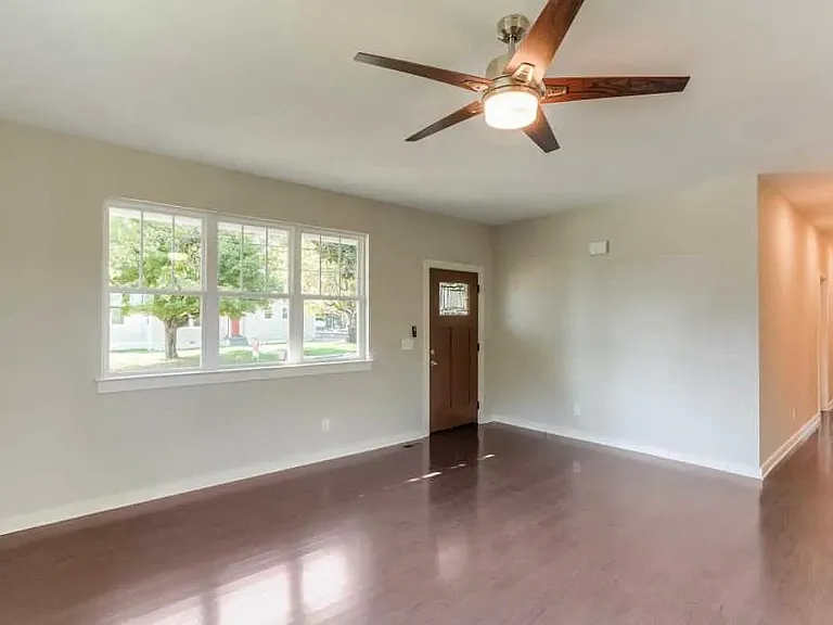1000 Fleming St — Photo 9