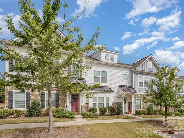 15107 Meacham Farm Dr, Huntersville, NC 28078