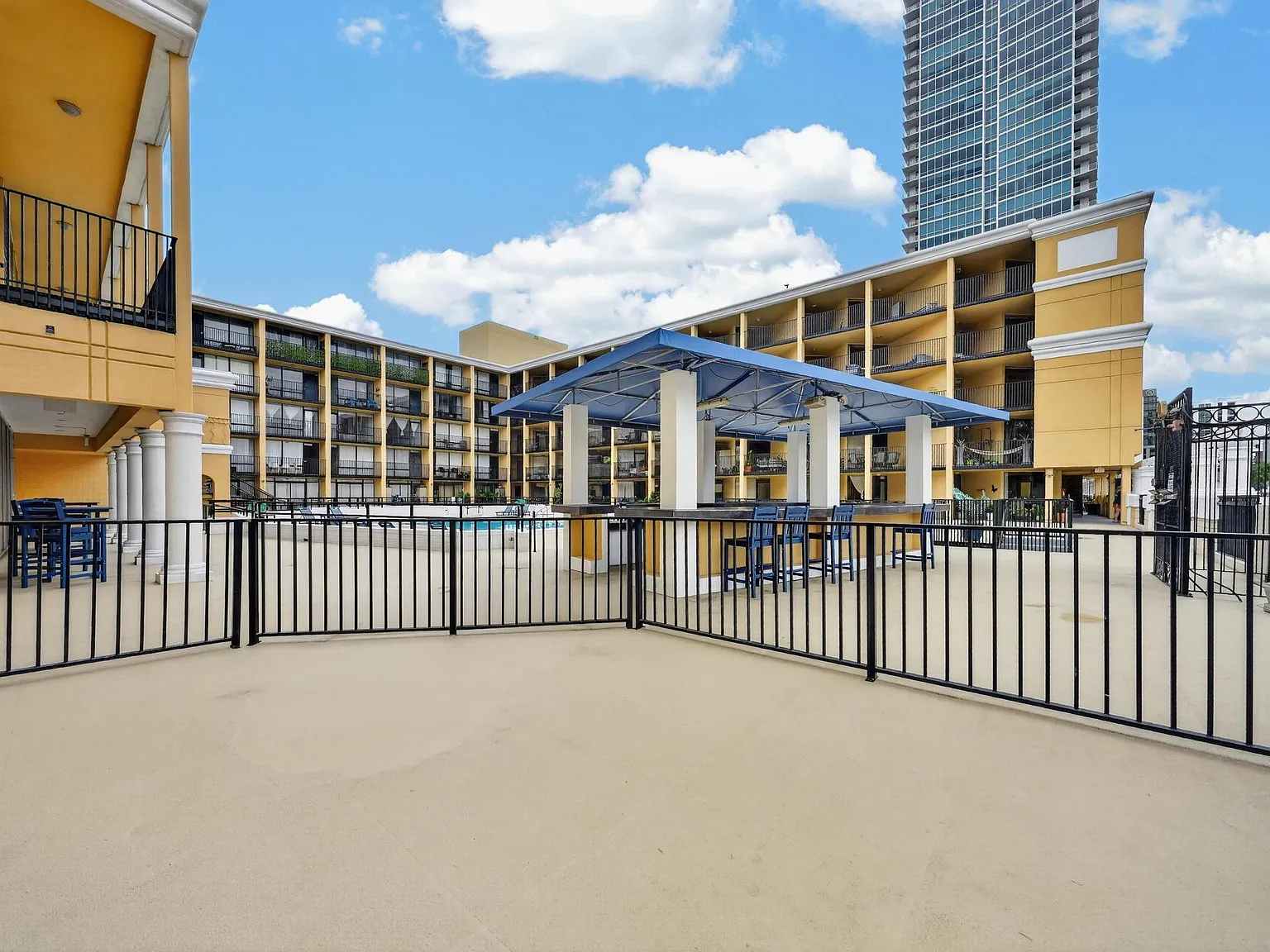 2 bed, 1236 sqft, $2,950 — Photo 3