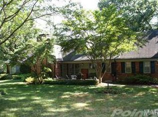 1720 Kenmont Rd, Saint Louis, MO 63124