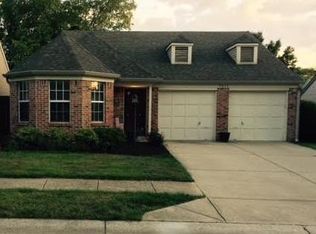 9855 River Oak Ln N, Fishers, IN 46038
