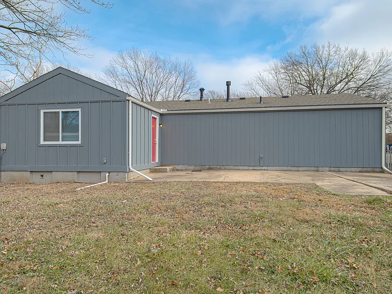 10746 Cambridge Ave — Photo 28