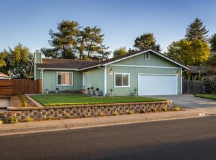 213 Eagle Dr, Cotati, CA 94931