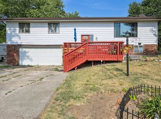 2601 Willow Rd, Urbana, IL 61802