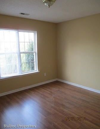 2nd image of 5914 Meadow Hill Dr